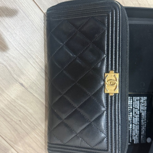 ボーイシャネル 長財布
