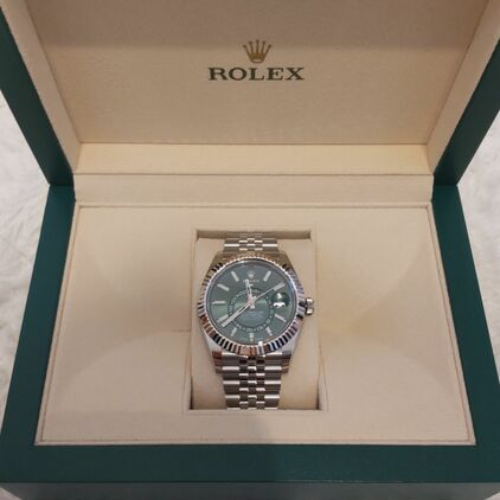 ロレックス スカイドゥエラー 33693