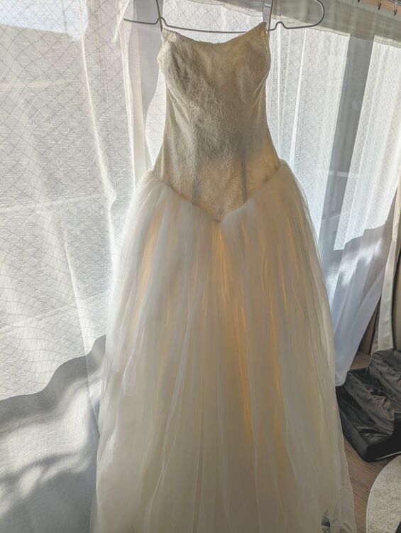 ウェディングドレス white by vera wang