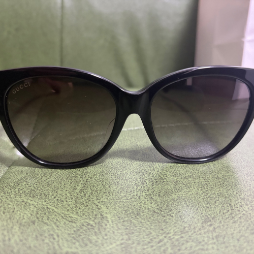 GUCCI アジアンモデル GG0081SK 001 DECORNESS Made In Japan シェイプ
