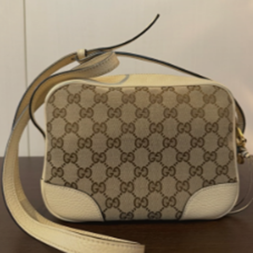 GUCCI GGスプリームキャンバス ショルダーバッグ（アイボリー）