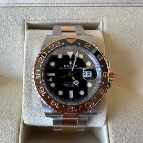 ロレックス GMTマスター 126711chnq