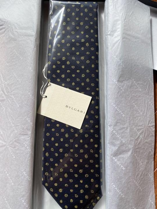 ブルガリ ダビデピッチゴーニ渦巻きネクタイ