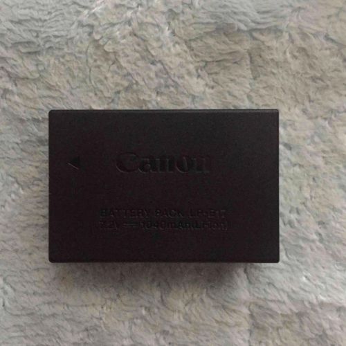 一眼レフ用バッテリーパック＋バッテリーチャージャー