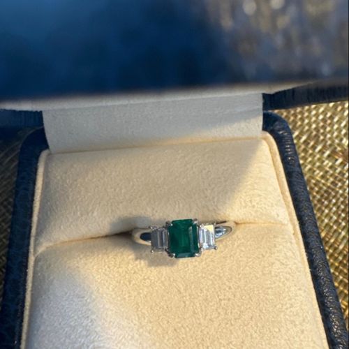 ミキモトエメラルドリング