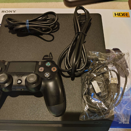 PS4 CUH-2100B 10,000円