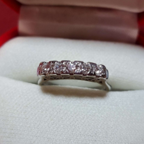 ダイヤモンド一文字リング