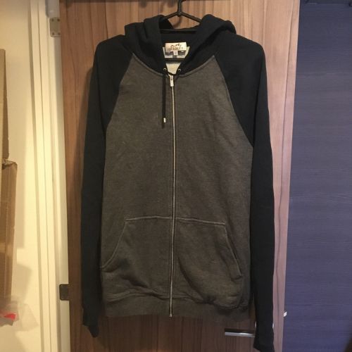 HERMES バイカラーパーカー