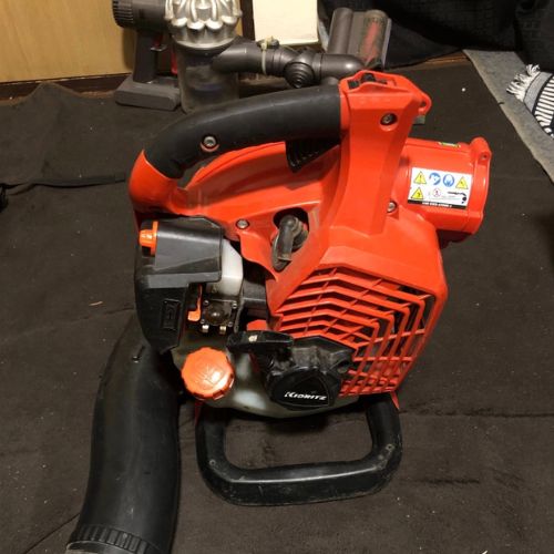 共立エンジンブロアー