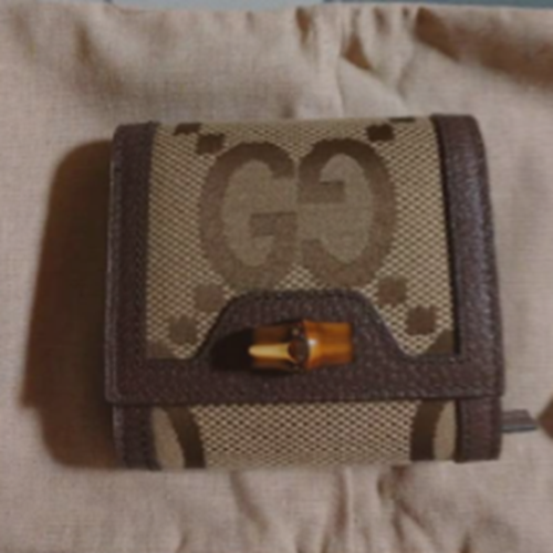 GUCCI ダイアナ ミディアムウォレット