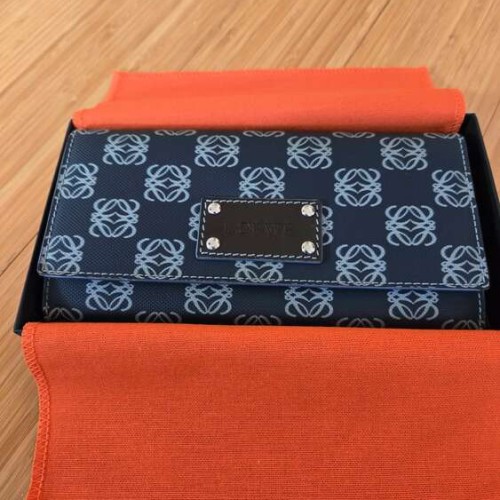 ロエベ　長財布