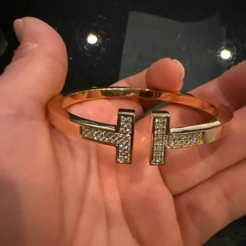 ティファニー　Tスクエアバングル　ダイヤ入り　18kイエローゴールド