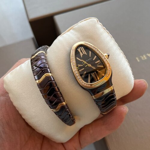 ブルガリ セルペンティ 10306