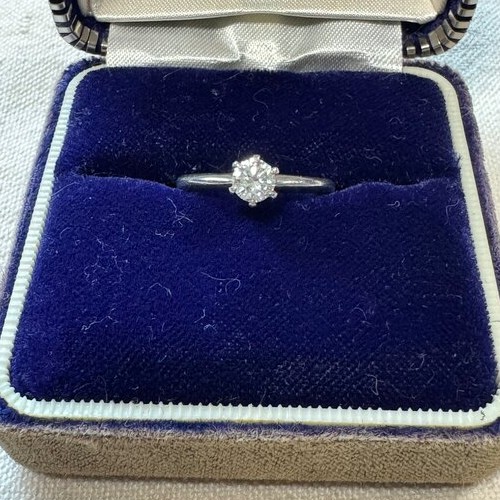 ダイヤモンド　リング　0.40ct