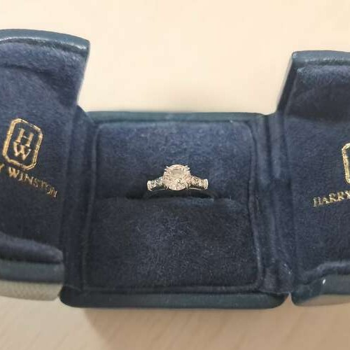 ハリーウィンストン エンゲージリング