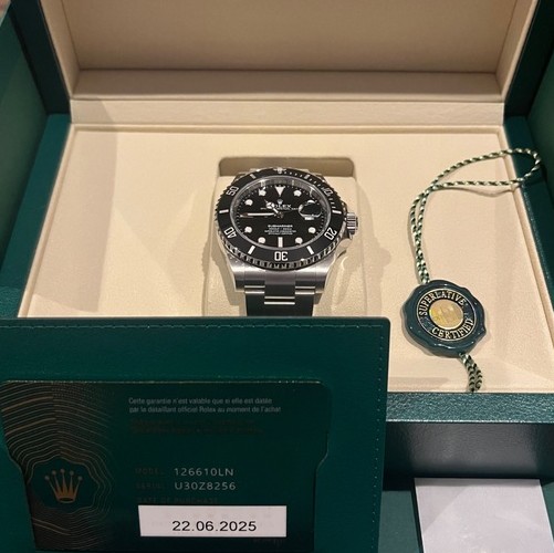 サブマリーナデイト