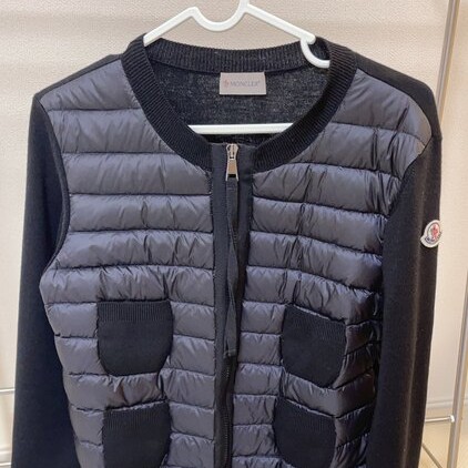 ニットカーディガン