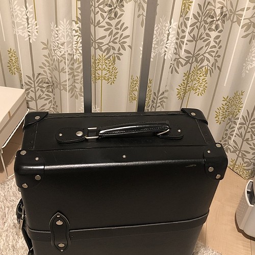 グローブトロッタースーツケース