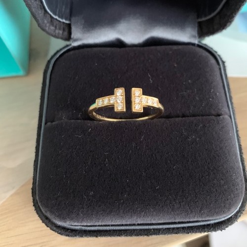 ティファニーT ダイヤモンドワイヤーリング