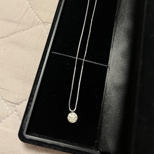 1ct ダイヤモンドネックレス　プラチナ
