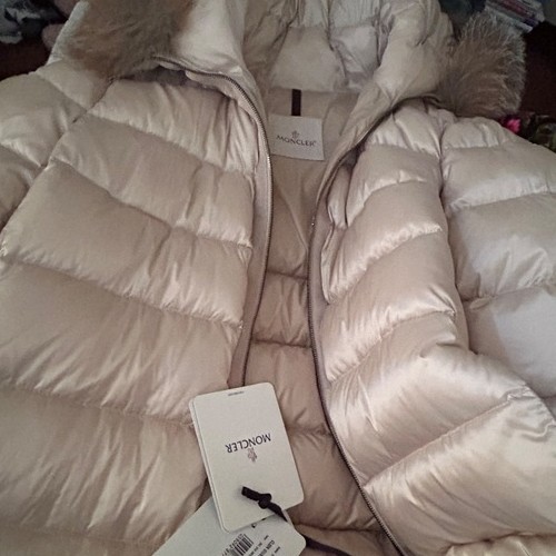 ダウンジャケット