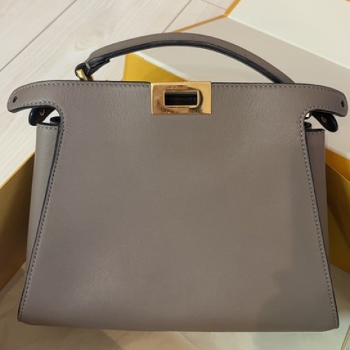 ピーカブーエッセンシャリー