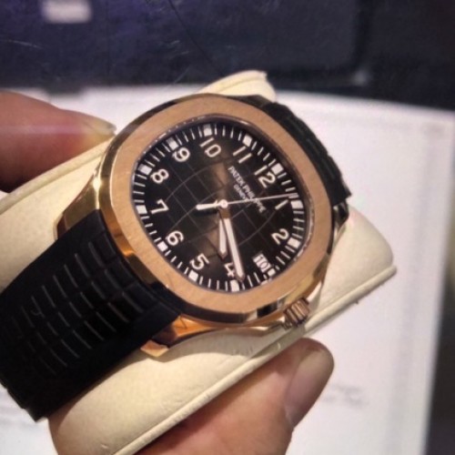 パテックフィリップ アクアノート 5167R-001