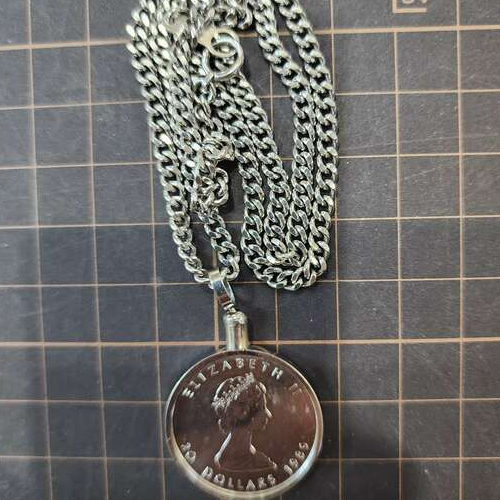 メイプルリーフプラチナコイン1/2oz.850ptヘッダー喜平チェーン付き