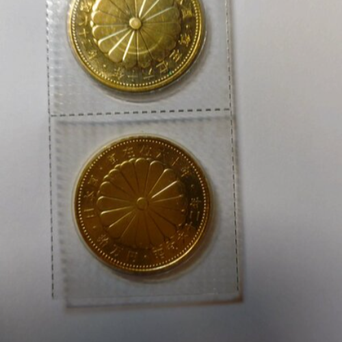 記念硬貨　昭和六十ニ年•御在位六十年•拾万円