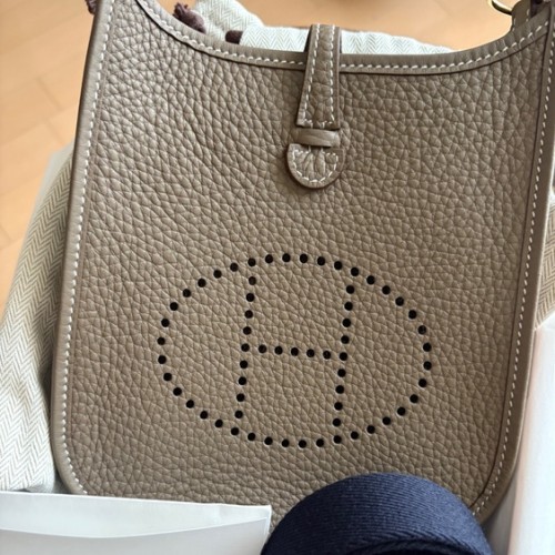 エルメス エブリン