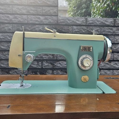 ジャノメミシンM-105