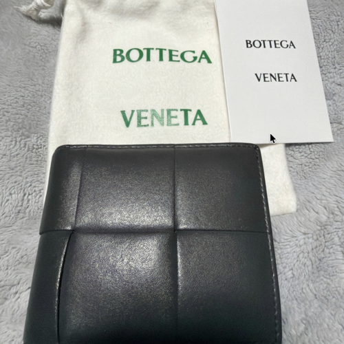 ボッテガ・ヴェネタ マキシイントレチャート 二つ折り財布（Bottega Veneta）