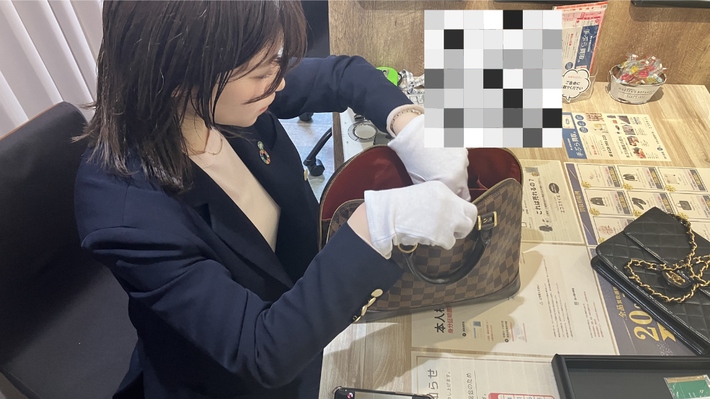 エコスタイル新宿店_ルイヴィトン ダミエ アルマ_中の側面
