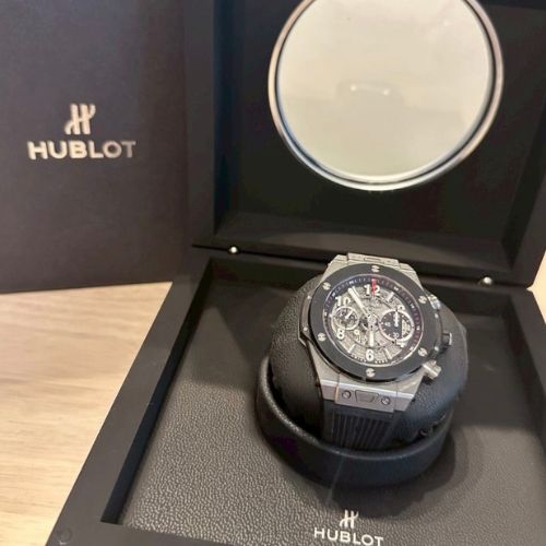 ウブロ ビックバン ウニコブラックセラミックべぜ