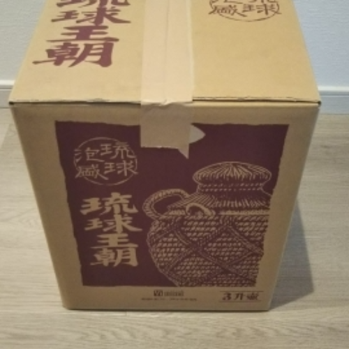 琉球王朝 　泡盛　古酒つくり３０％　 3升壺 5400ml 焼酎　ひしゃく付き