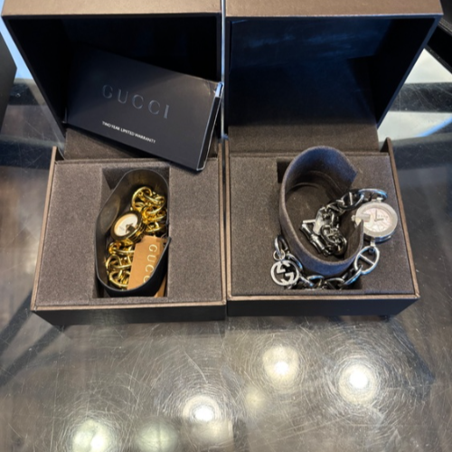 GUCCI時計　ゴールド　シルバー