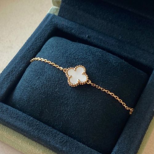 ヴァンクリーフ&アーペル スウィート　アルハンブラ　ブレスレット