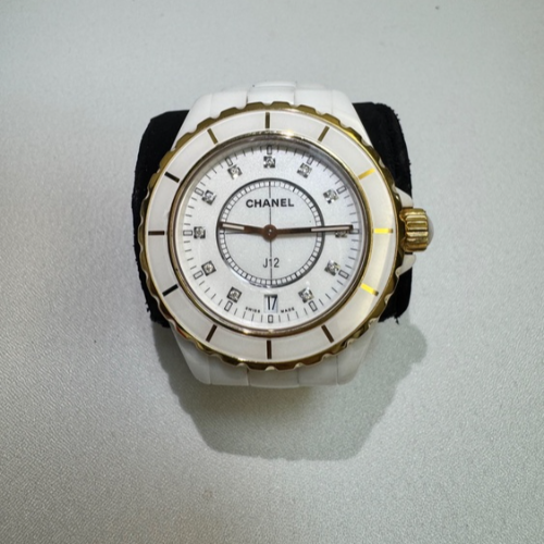シャネル J12 H218