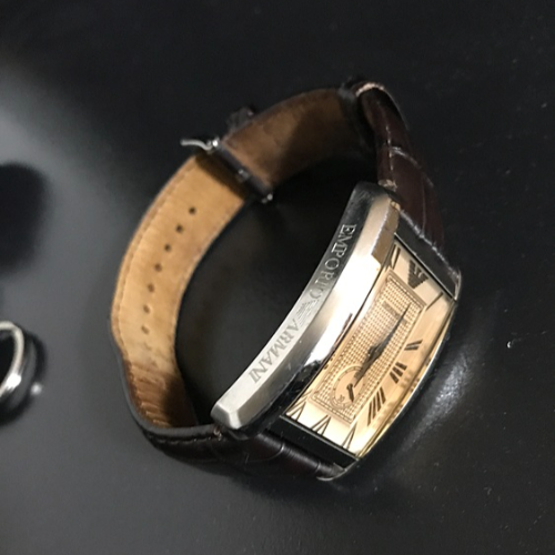 エンポリオアルマーニ腕時計