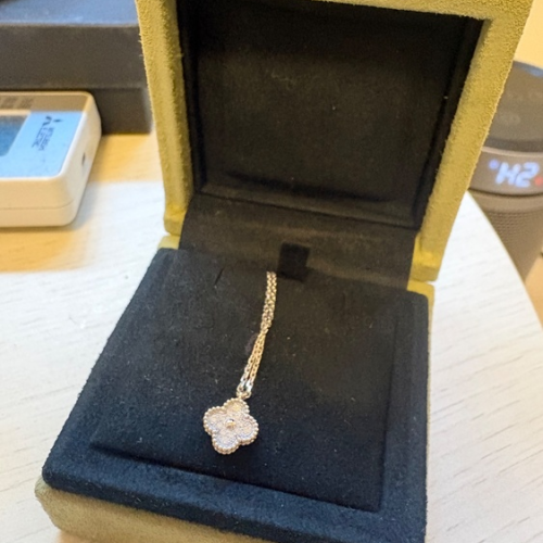 スウィート アルハンブラ ペンダント 18K ホワイトゴールド, ダイヤモンド