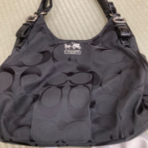 COACH コーチ シグネチャー ナイロン ワンショルダーバッグ黒正規品