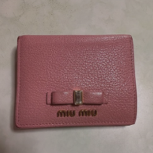 マドラス二つ折り財布