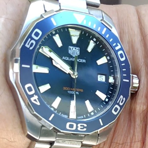 タグホイヤー アクアレーサー WAY111BA092