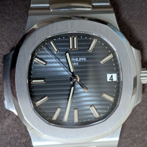 パテックフィリップ ノーチラス 5800/1A-001