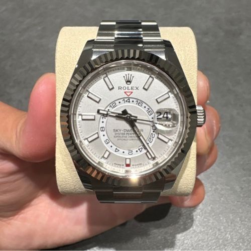 ロレックス スカイドゥエラー 32693