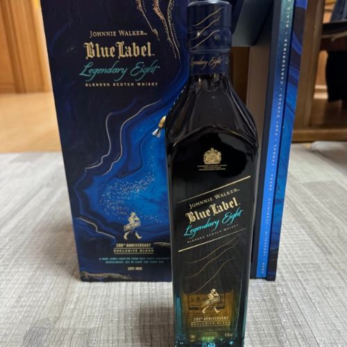 ジョニーウォーカー ブルーラベル レジェンダリーエイト 750ml 箱付き