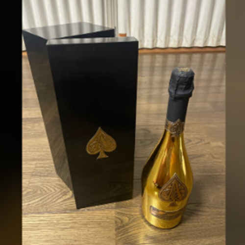 シャンパン アルマン・ド・ブリニャック