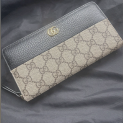 GUCCI GGマーモント ジップアラウンド ウォレット ブラック