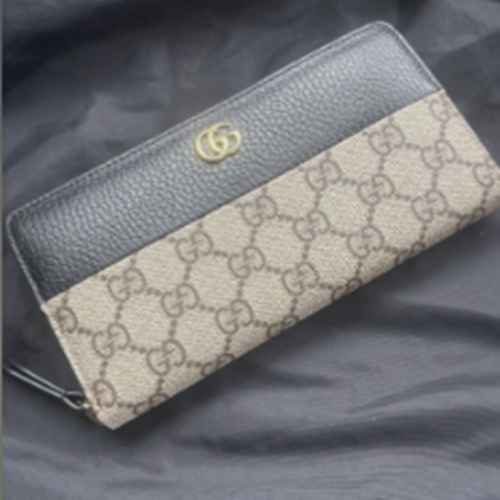 GUCCI GGマーモント ジップアラウンド ウォレット ブラック