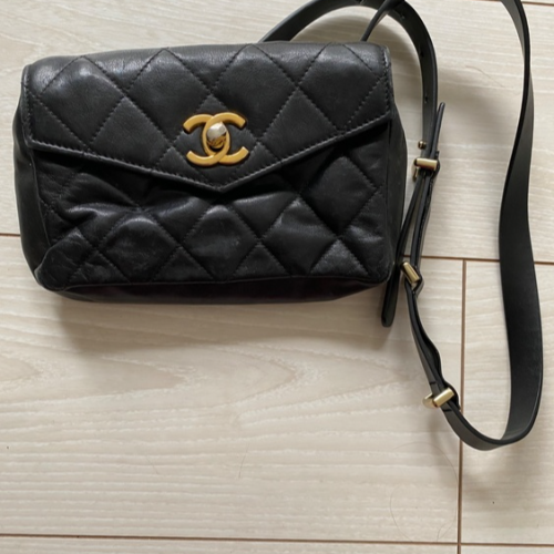 ウエストポーチ